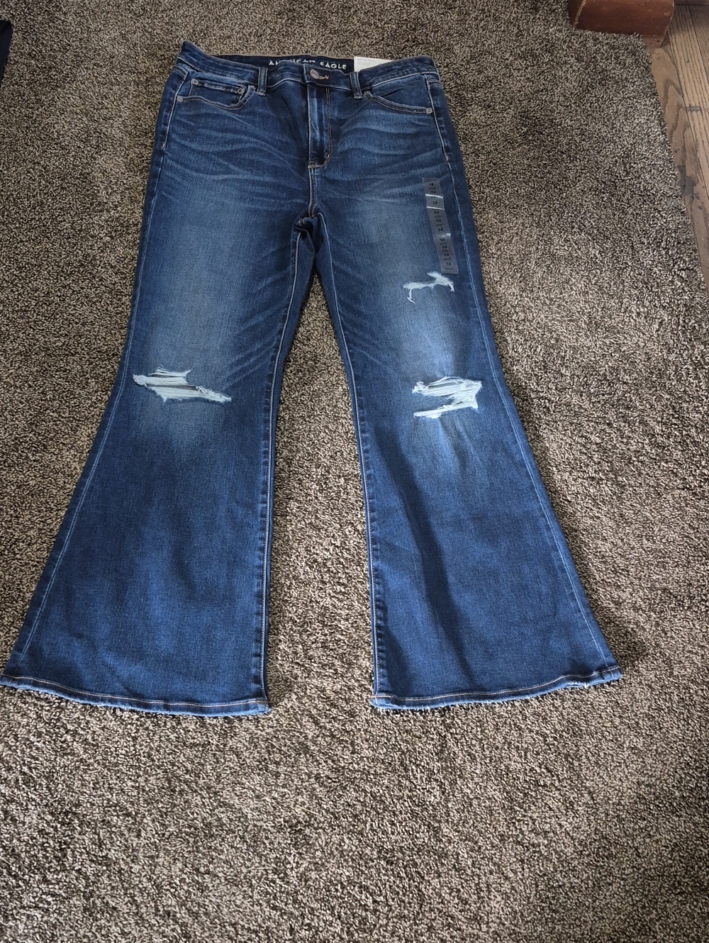 NWT American Eagle Super Hi-Rise Flare Women's Jeans Size 14 Short